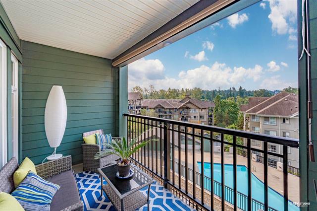 312 9098 Halston Court, Burnaby North