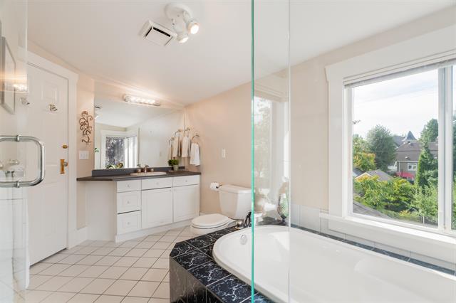 3804 Cambridge St, Burnaby North 19
