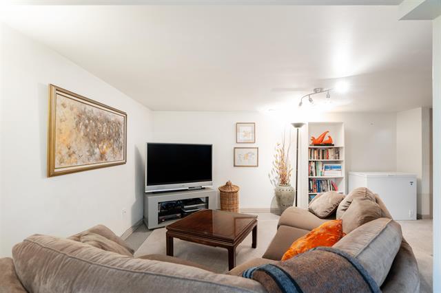 3804 Cambridge St, Burnaby North 29