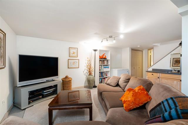 3804 Cambridge St, Burnaby North 30