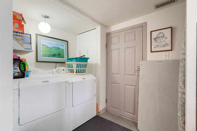 3804 Cambridge St, Burnaby North 32