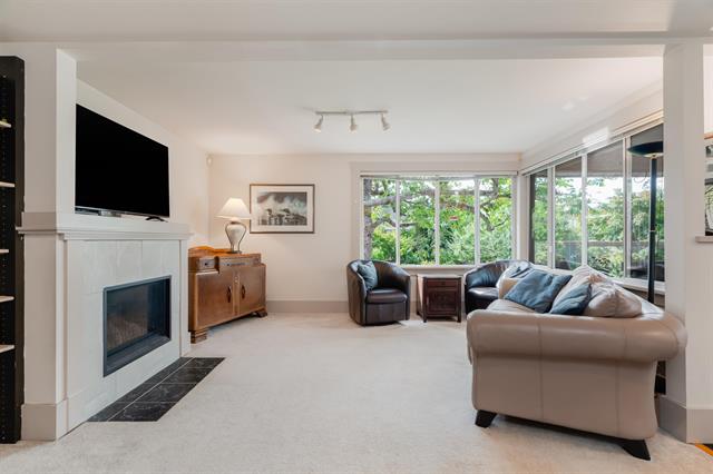 3804 Cambridge St, Burnaby North 5
