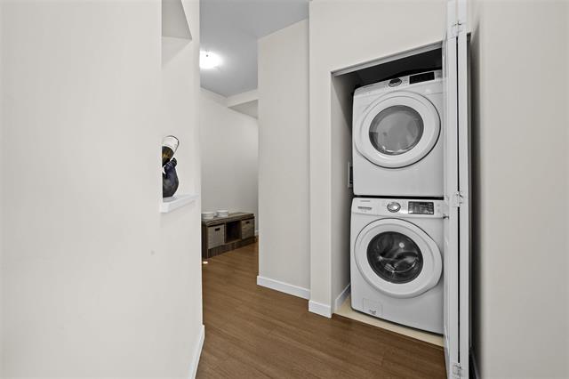 415 9877 University Crescent, Burnaby North 5