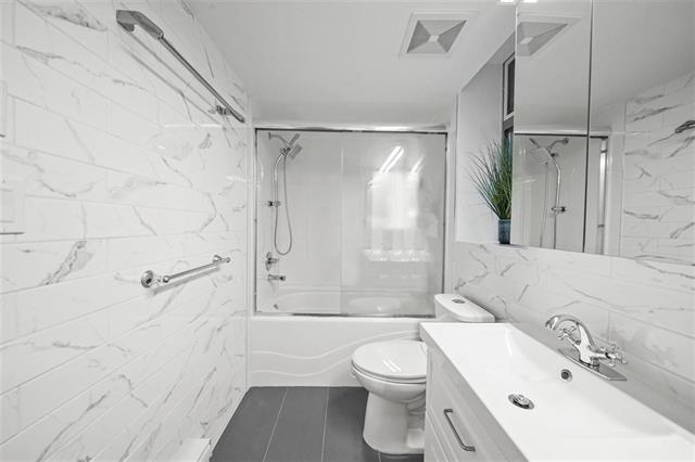 TH1 1889 Rosser Avenue, Burnaby North 13