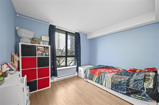 TH1 1889 Rosser Avenue, Burnaby North 15