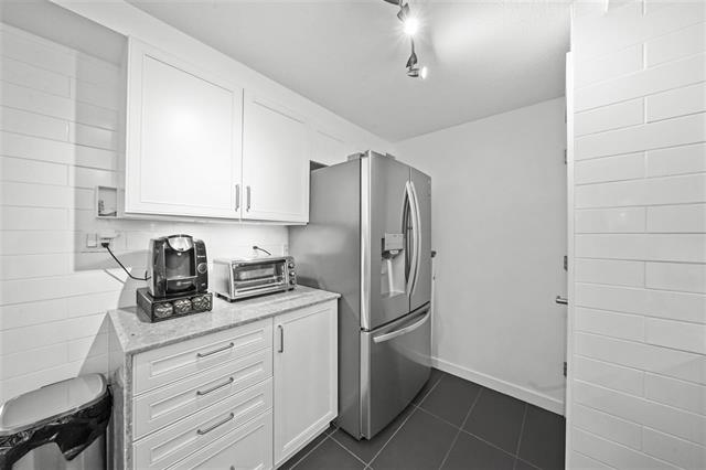 TH1 1889 Rosser Avenue, Burnaby North 6