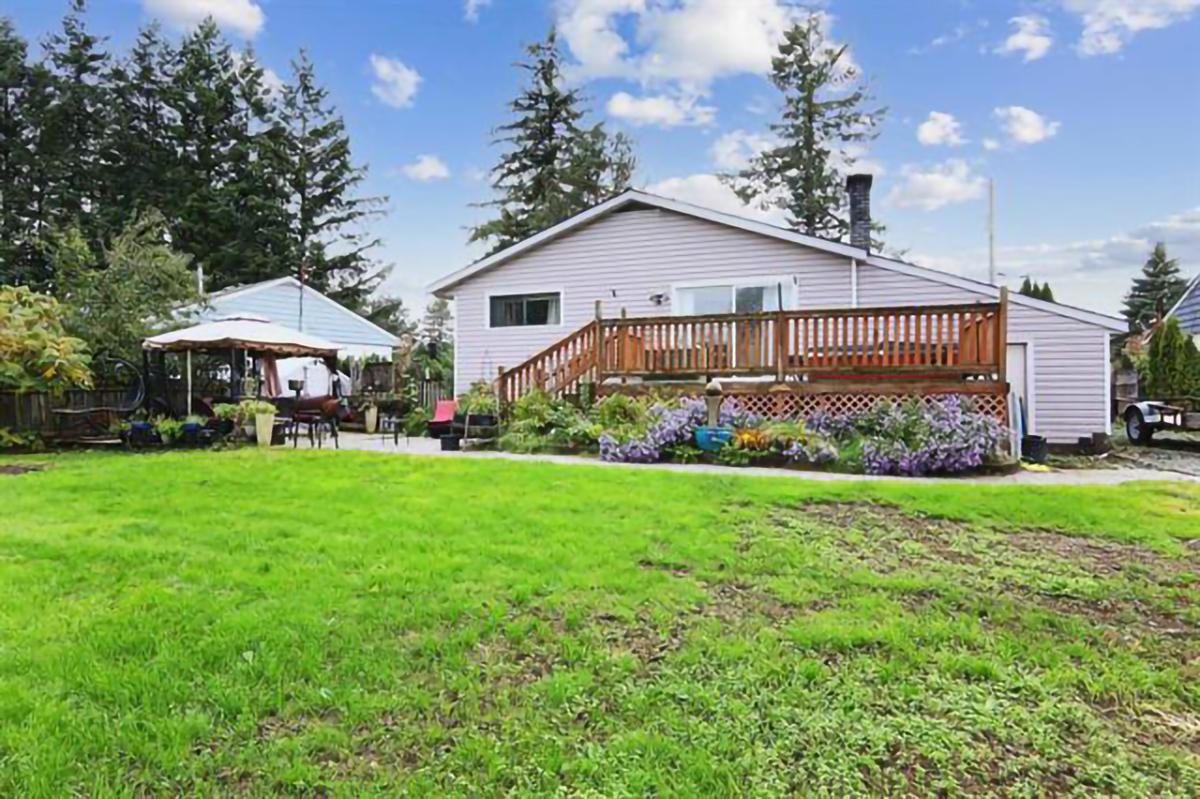 9136 Holly Street, Chilliwack 23