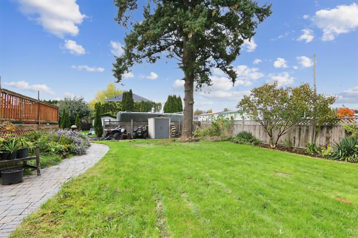 9136 Holly Street, Chilliwack 26