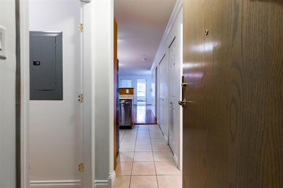 302 2741 E Hastings Street, Vancouver East 36