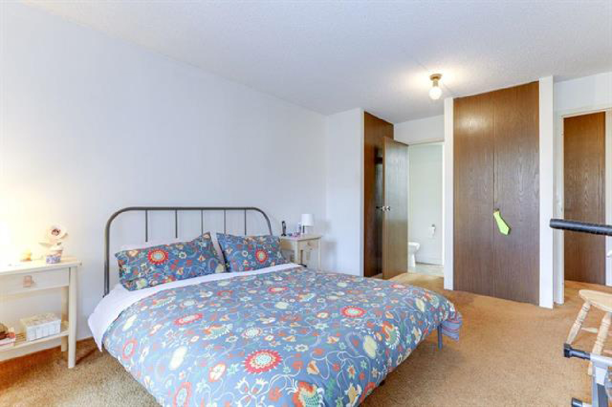 201 5932 Patterson Avenue, Burnaby South 9