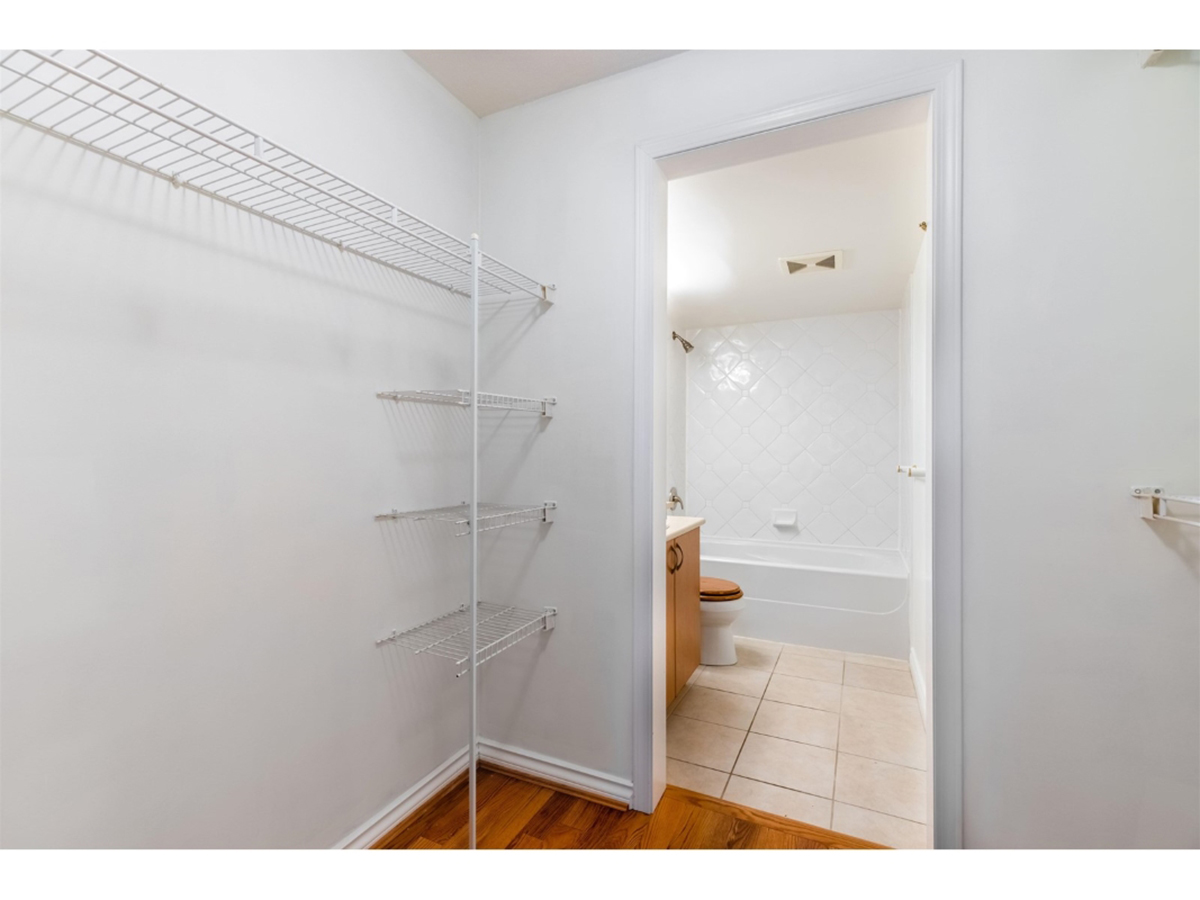 302 2741 E Hastings Street, Vancouver East 24