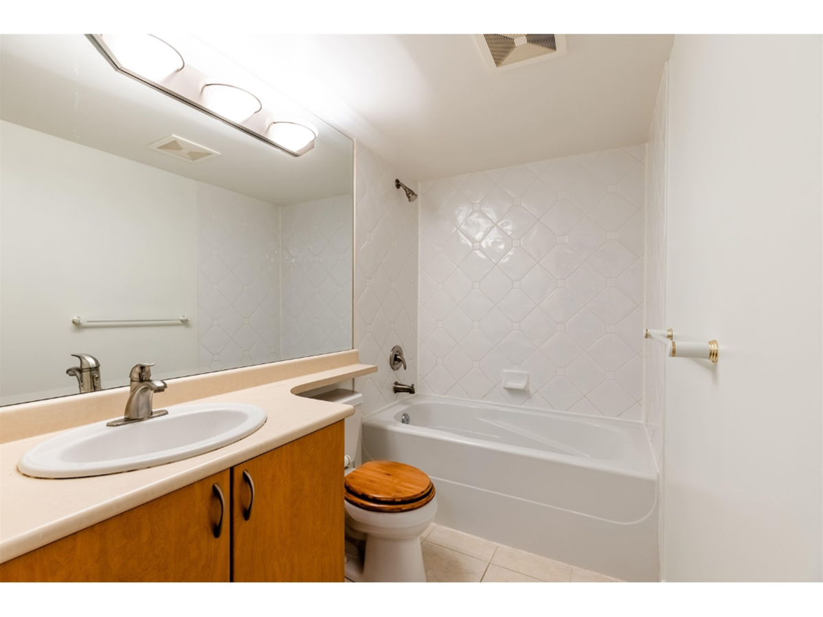 302 2741 E Hastings Street, Vancouver East 26