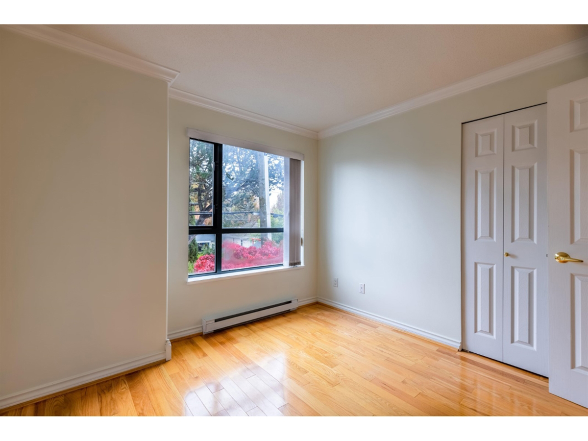 302 2741 E Hastings Street, Vancouver East 29
