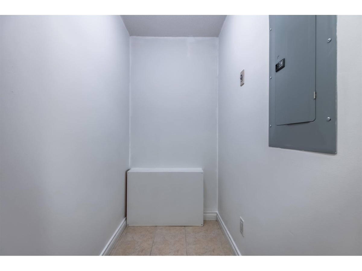 302 2741 E Hastings Street, Vancouver East 31