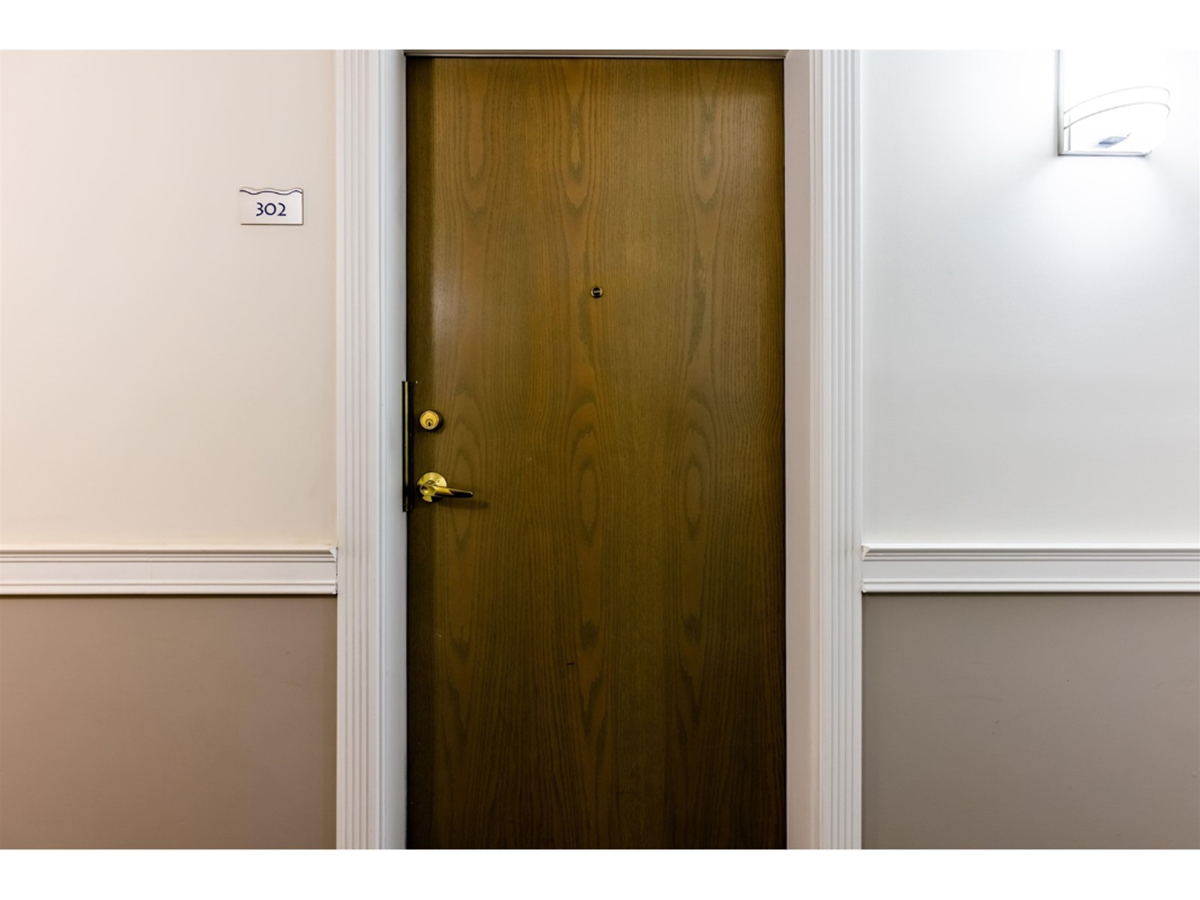 302 2741 E Hastings Street, Vancouver East 35