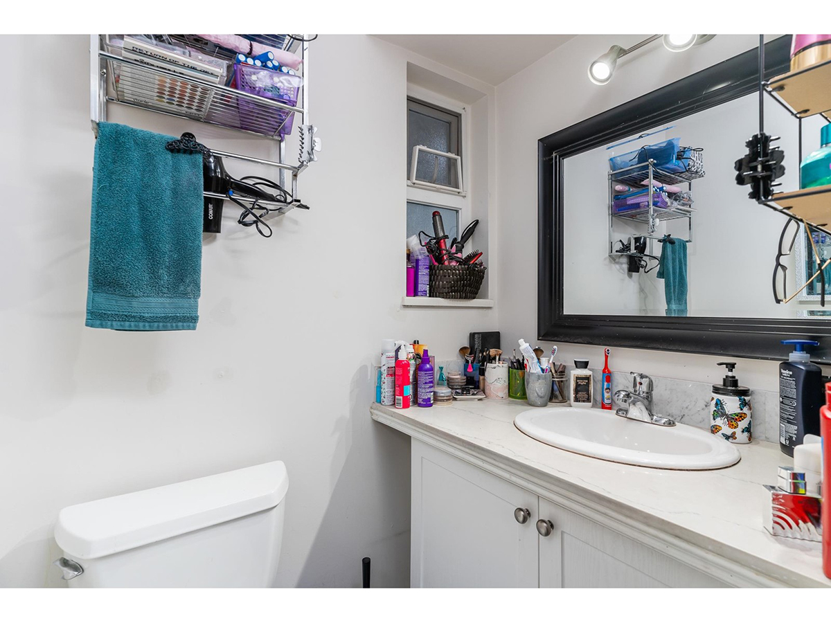1931 Taylor Street, Port Coquitlam 24