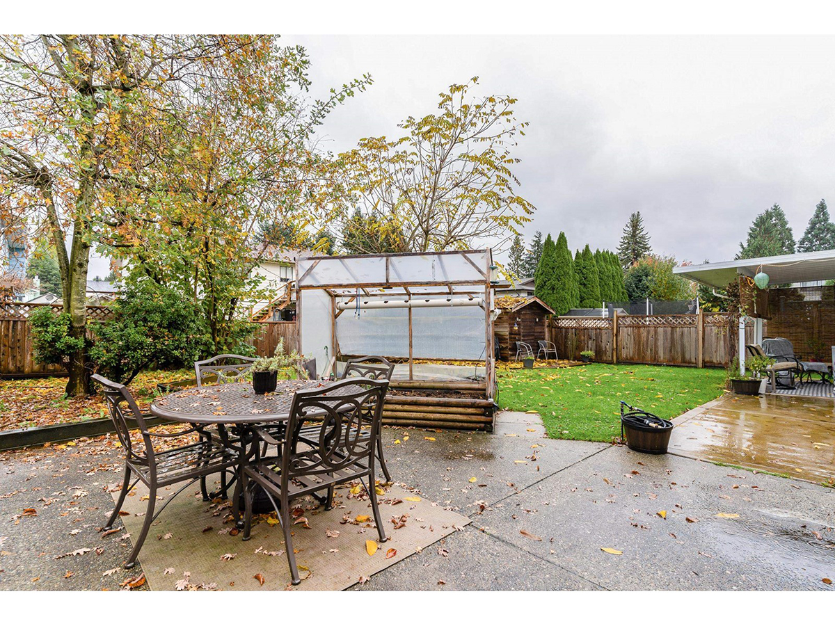 1931 Taylor Street, Port Coquitlam 31