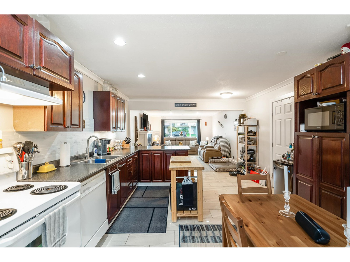 1931 Taylor Street, Port Coquitlam 10