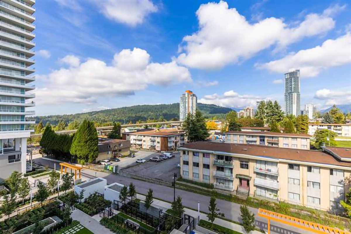 607 525 Foster Avenue, Coquitlam 32