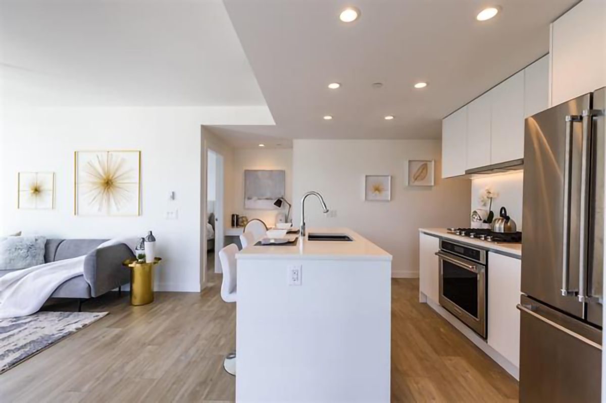 607 525 Foster Avenue, Coquitlam 6
