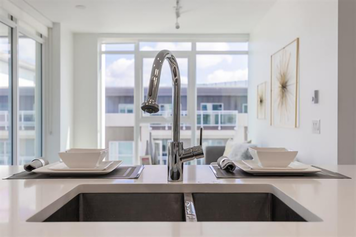 607 525 Foster Avenue, Coquitlam 9