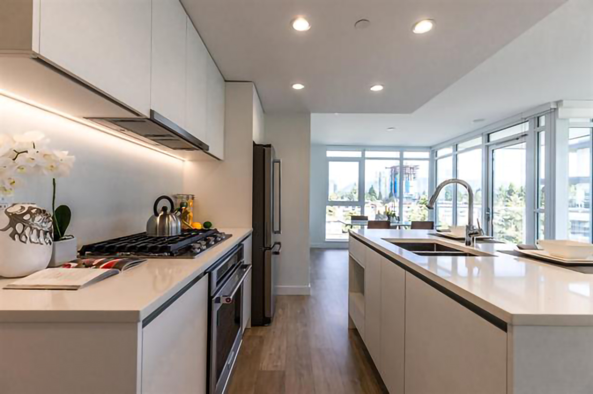 607 525 Foster Avenue, Coquitlam 10