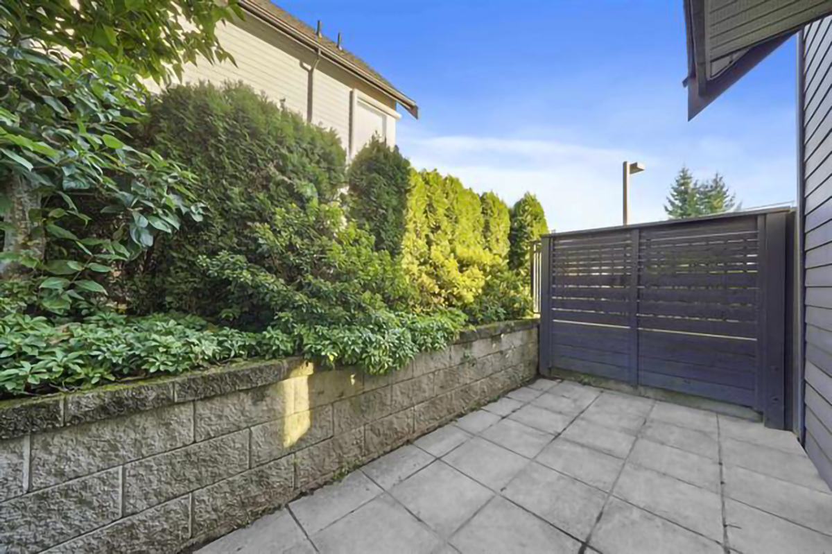 17 6868 Burlington Avenue, Burnaby South 21