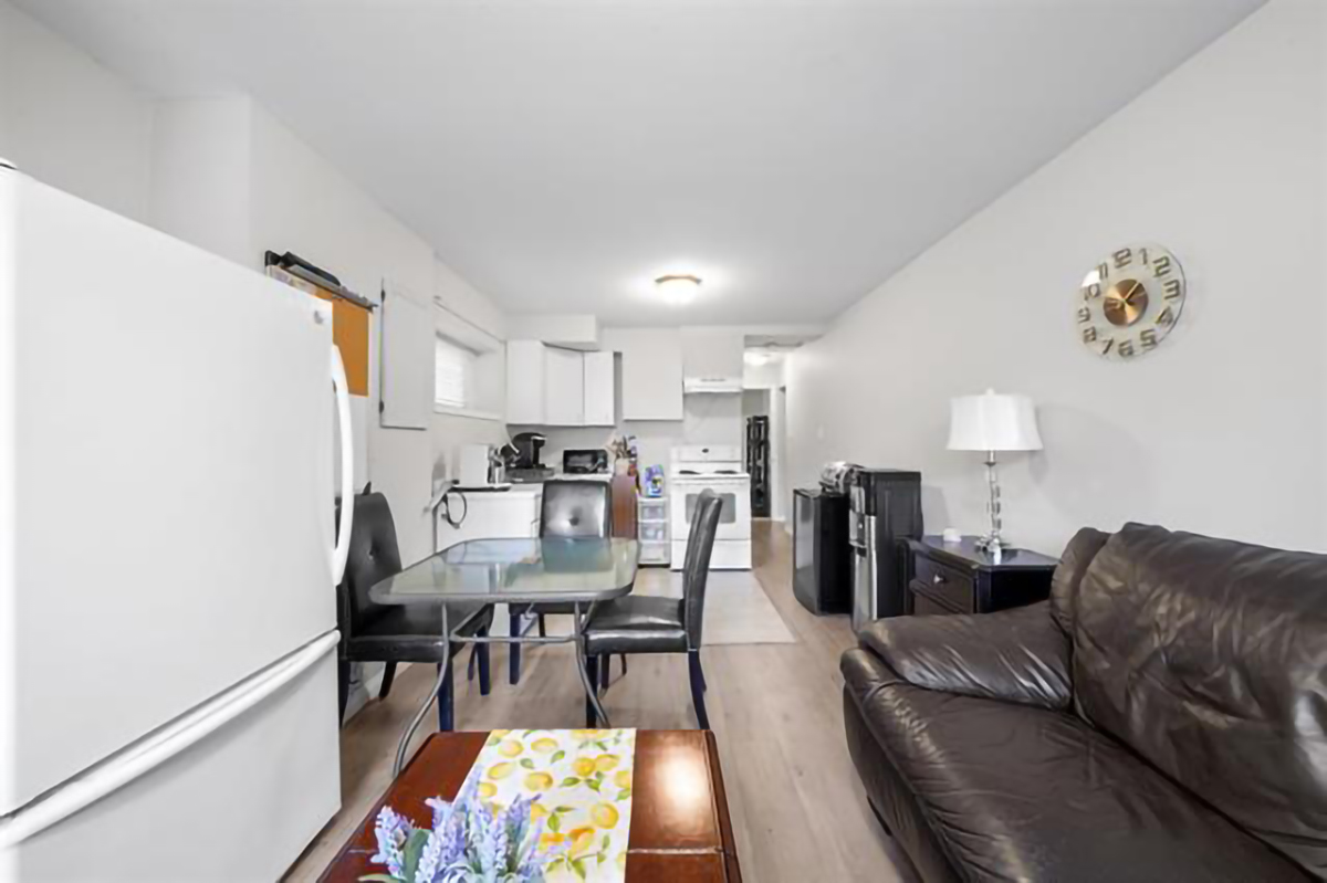 4251 Oxford Street, Burnaby North 30