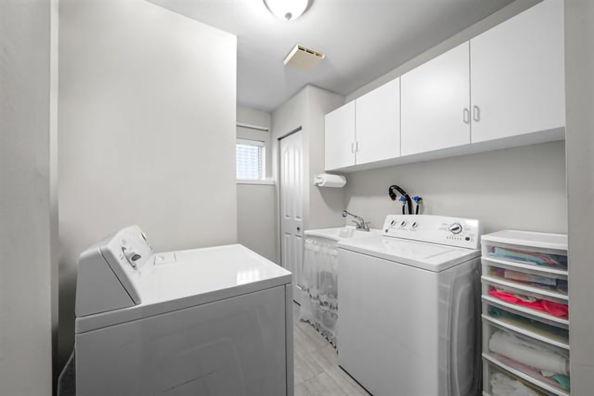 4251 Oxford Street, Burnaby North 31