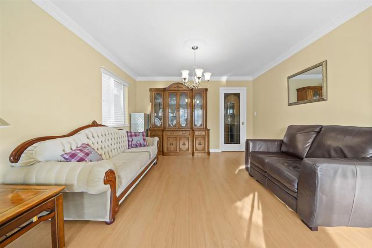 4251 Oxford Street, Burnaby North 6