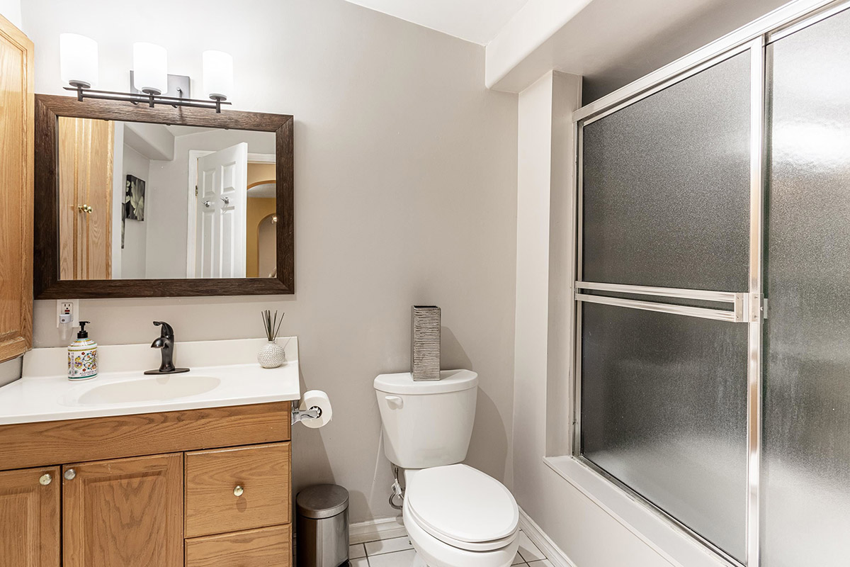 648 Girard Avenue, Coquitlam 13