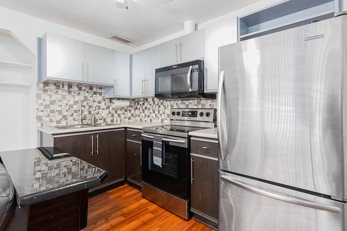 648 Girard Avenue, Coquitlam 14