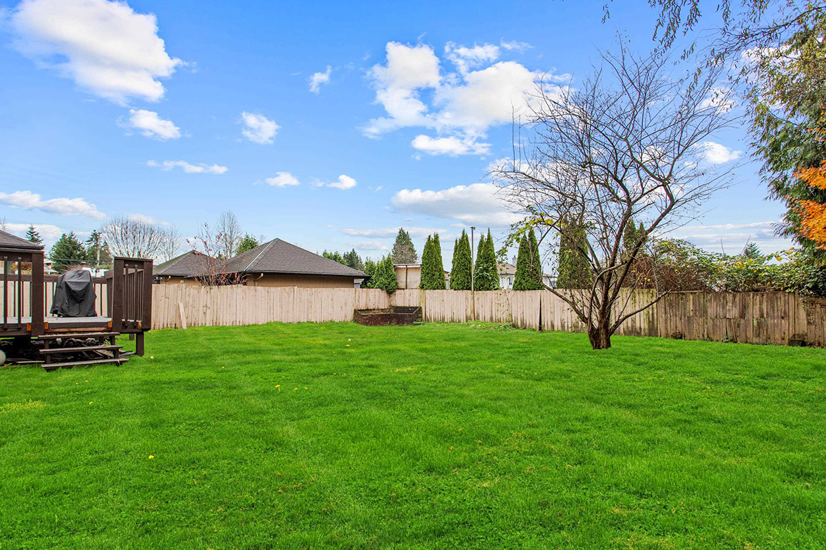 648 Girard Avenue, Coquitlam 21