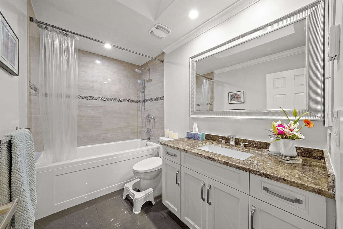 1280 Lansdowne Drive, Coquitlam 16