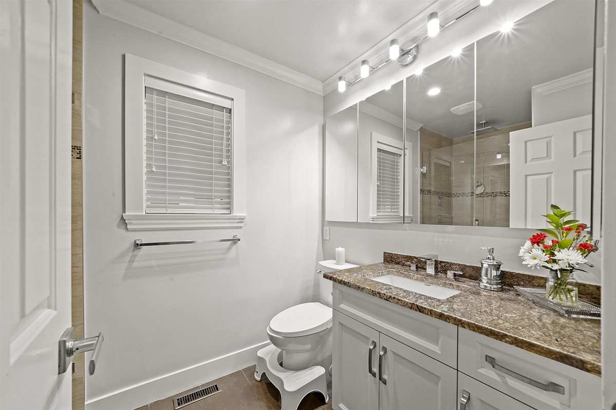1280 Lansdowne Drive, Coquitlam 17