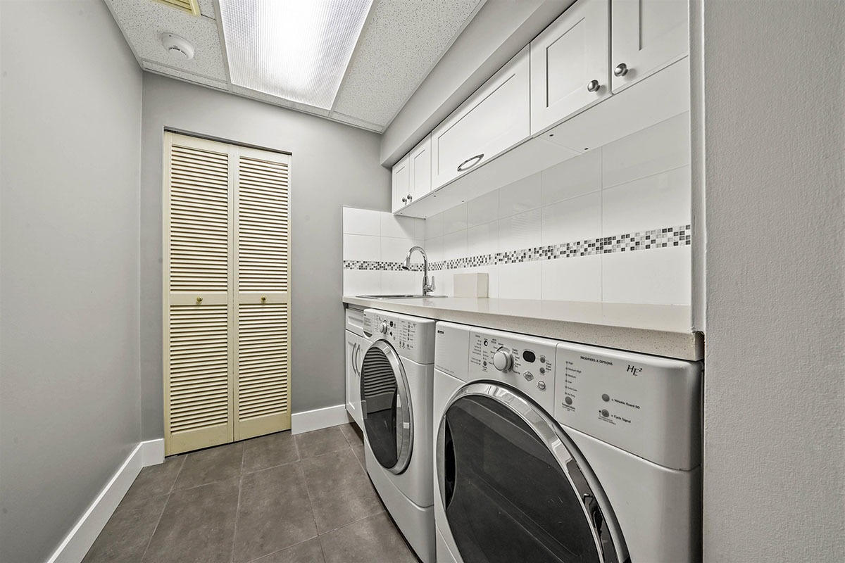 1280 Lansdowne Drive, Coquitlam 18