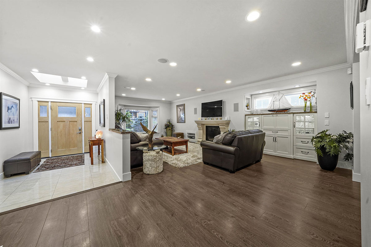 1280 Lansdowne Drive, Coquitlam 7