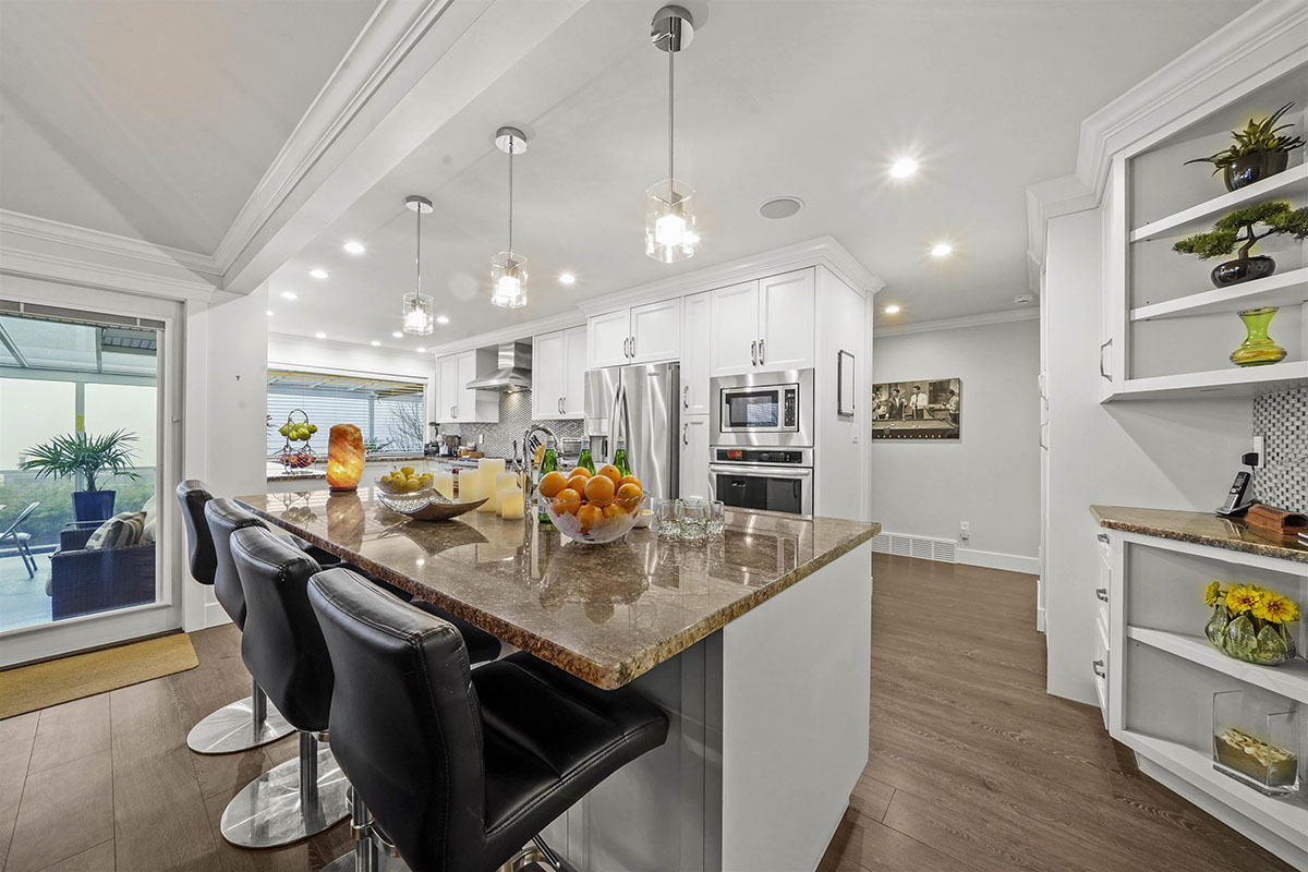 1280 Lansdowne Drive, Coquitlam 8