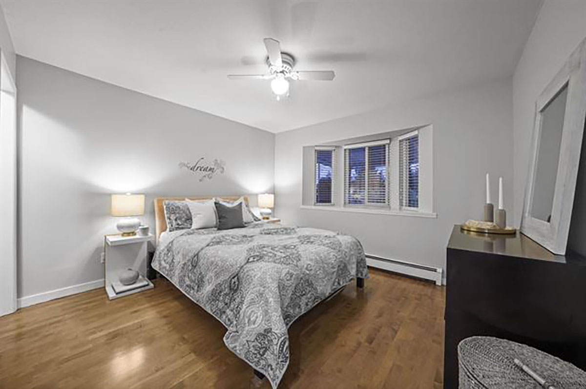 281 N Madison Avenue, Burnaby North 14