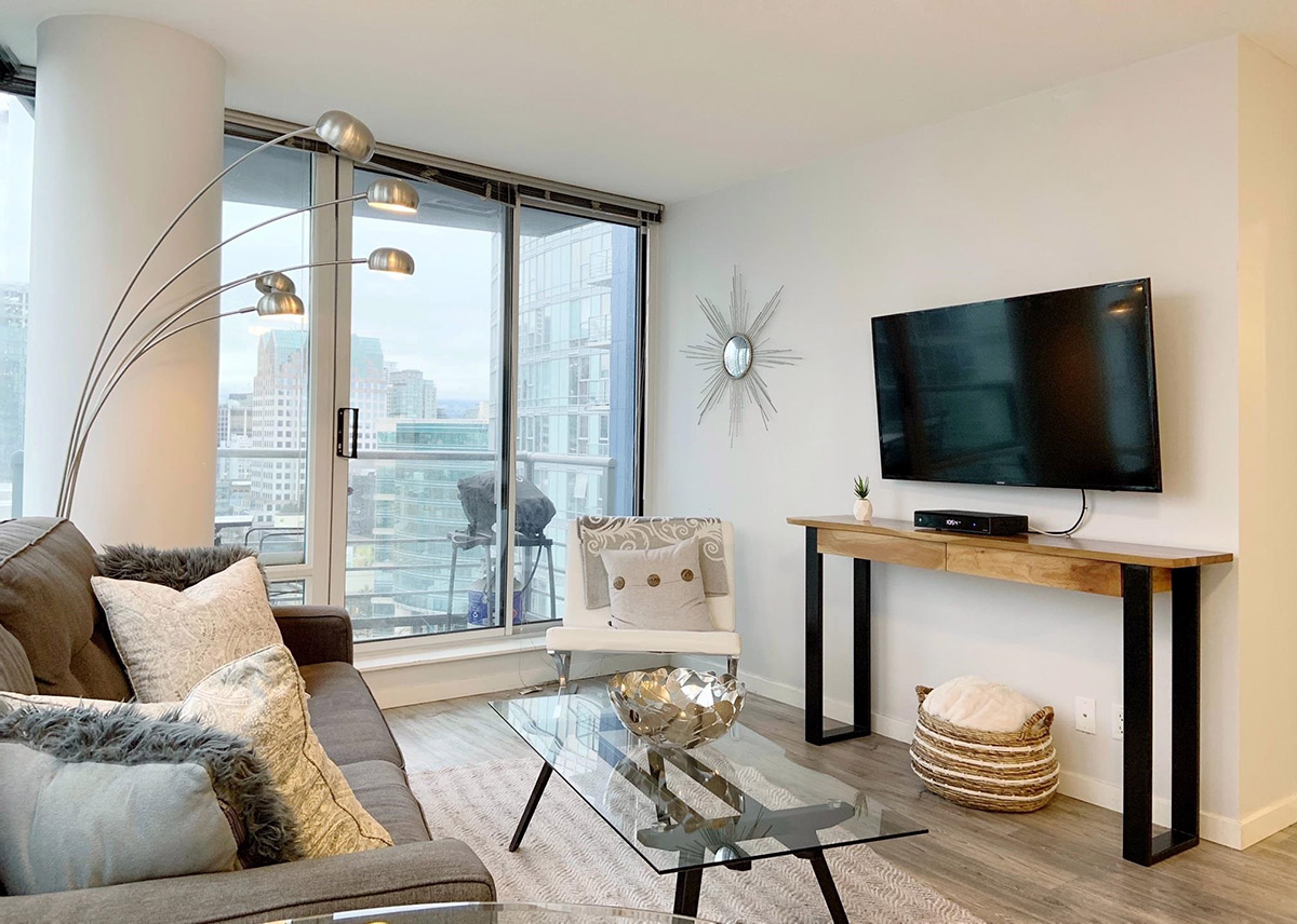 2208 131 Regiment Square, Vancouver West 4