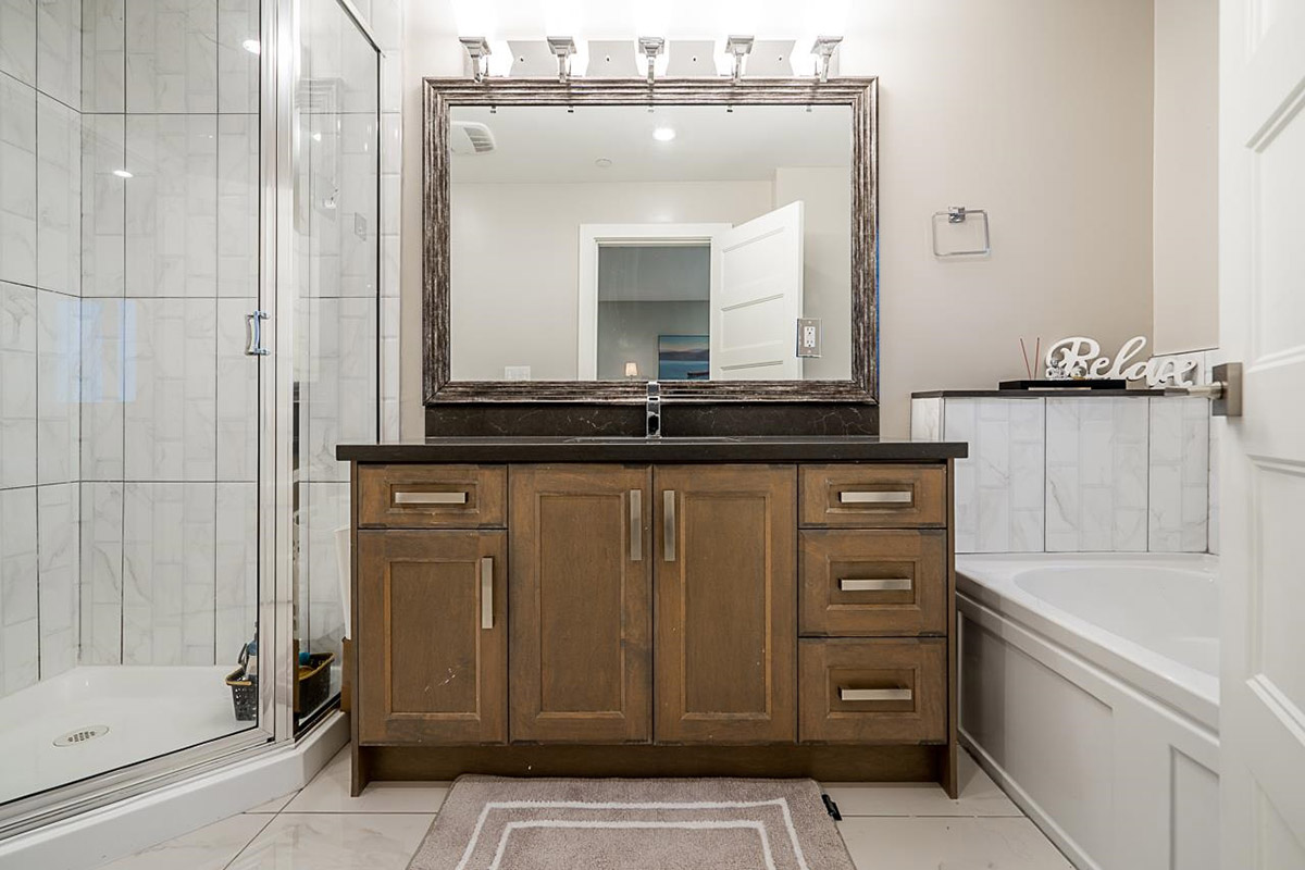 1927 River Drive, New Westminster 21