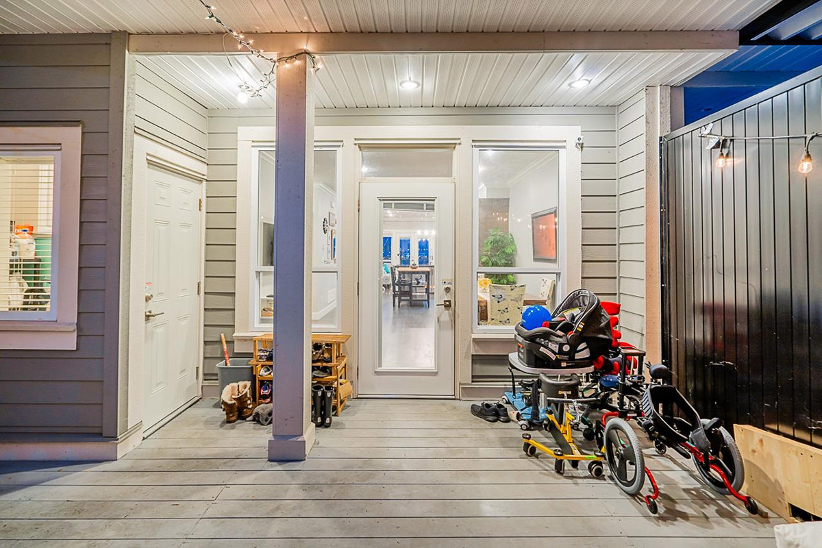 1927 River Drive, New Westminster 31