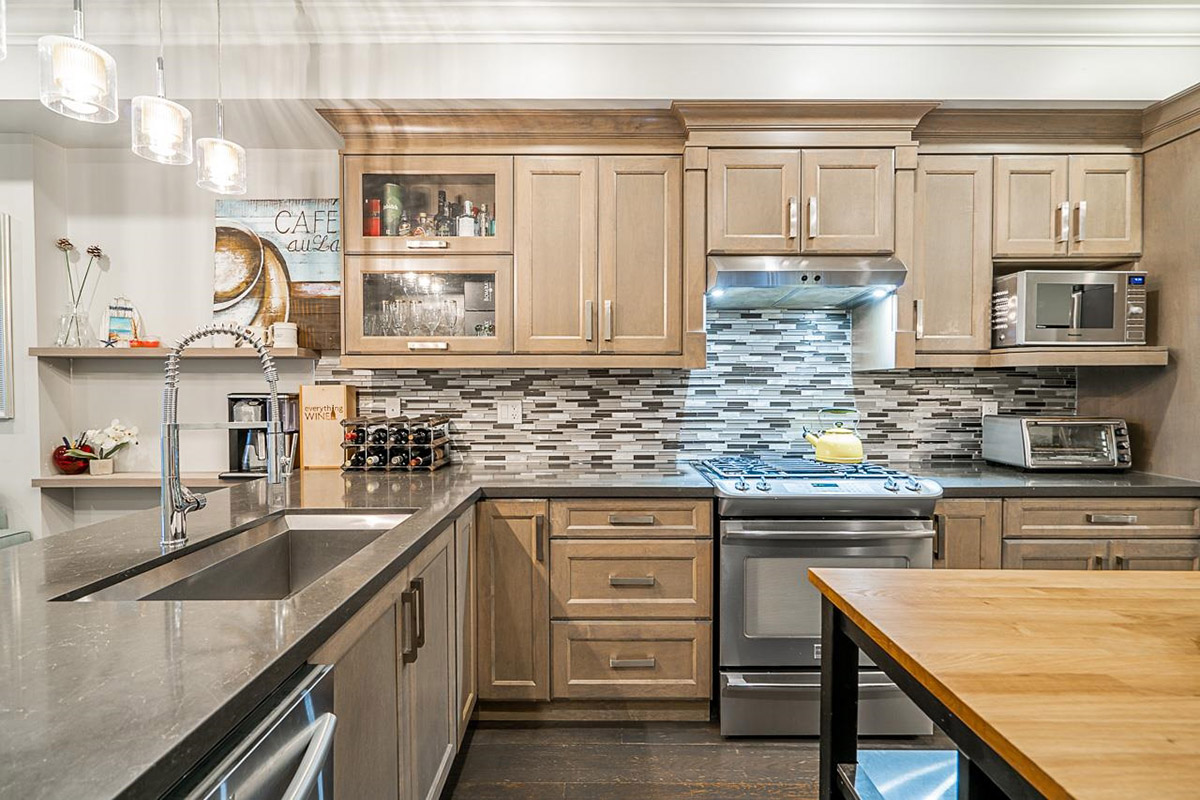 1927 River Drive, New Westminster 9