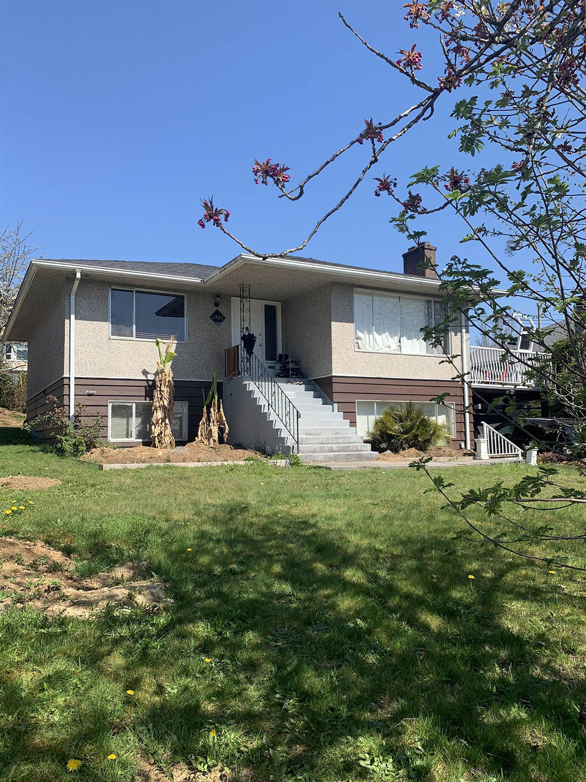 4965 Georgia Street, Burnaby North