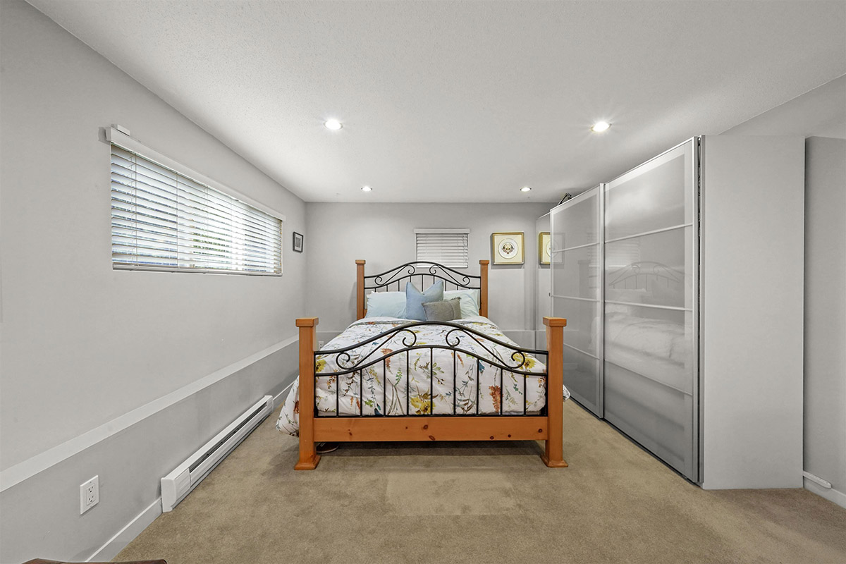 55 Canberra Avenue, Burnaby North 29