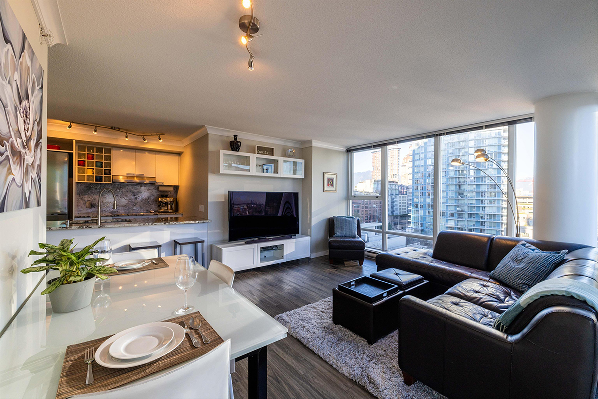 602 131 Regiment Square, Vancouver