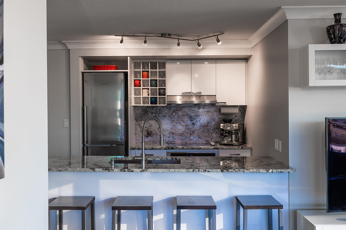 602 131 Regiment Square, Vancouver 12