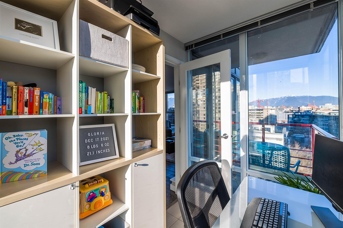 602 131 Regiment Square, Vancouver 23