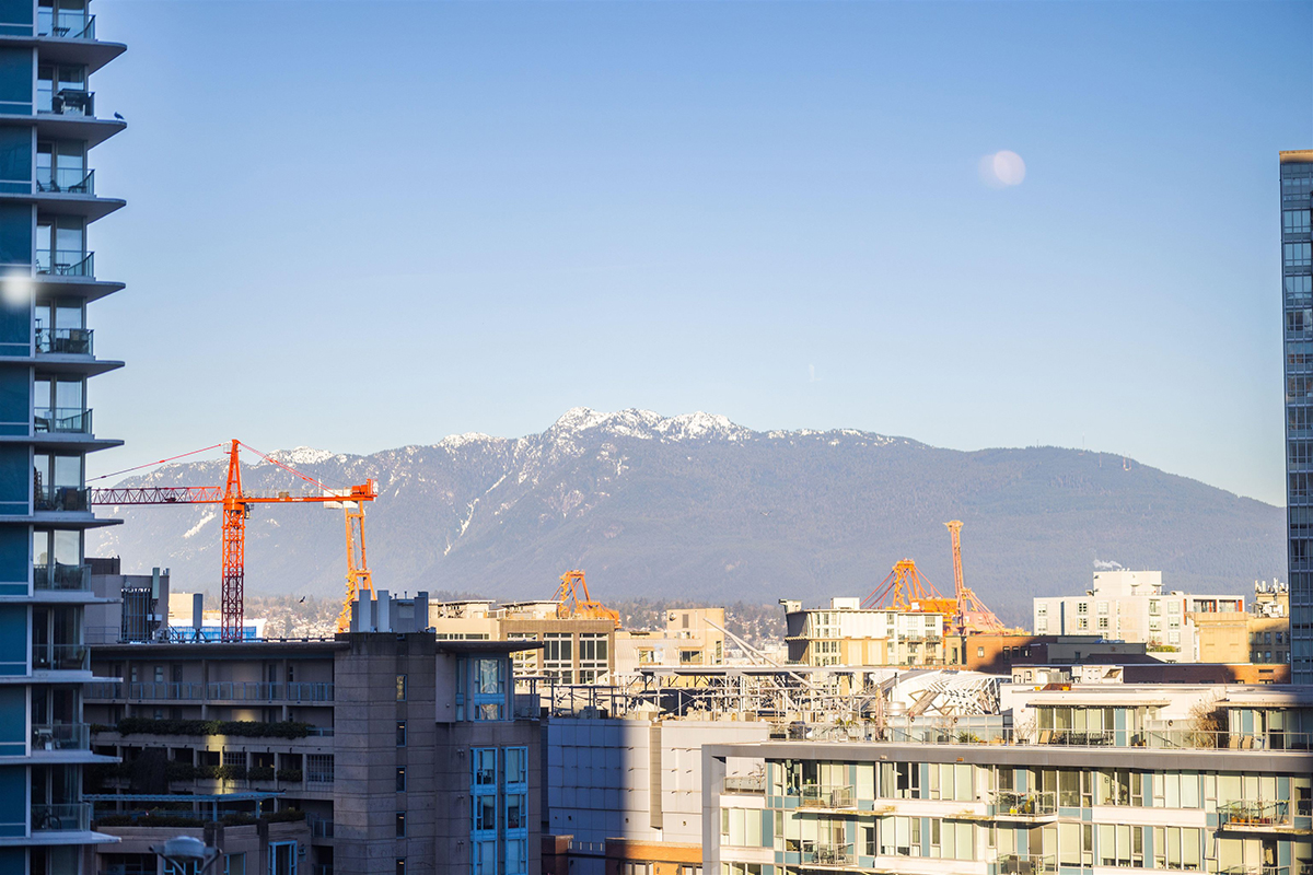 602 131 Regiment Square, Vancouver 25