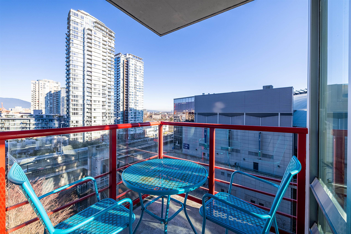 602 131 Regiment Square, Vancouver 26
